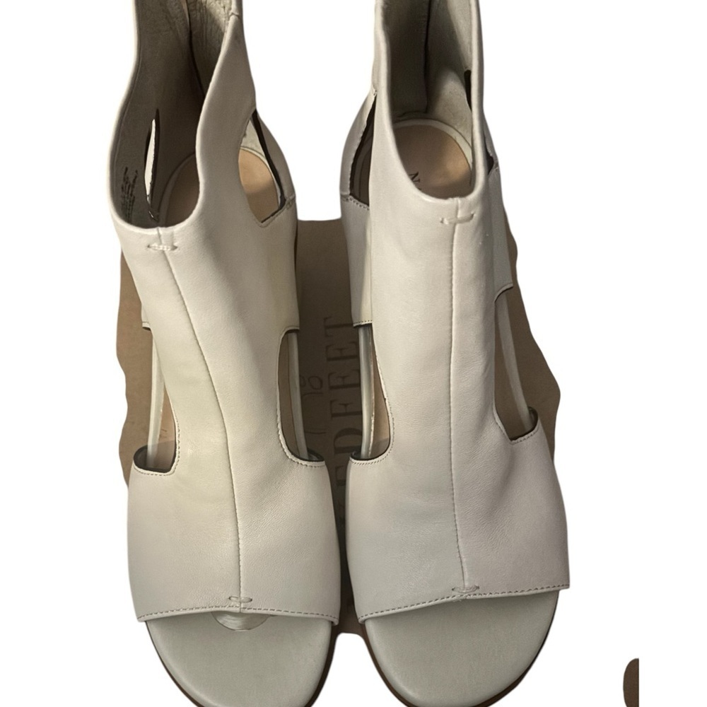 Naked Feet TORIL size 8.5 (063) - Picture 5 of 5